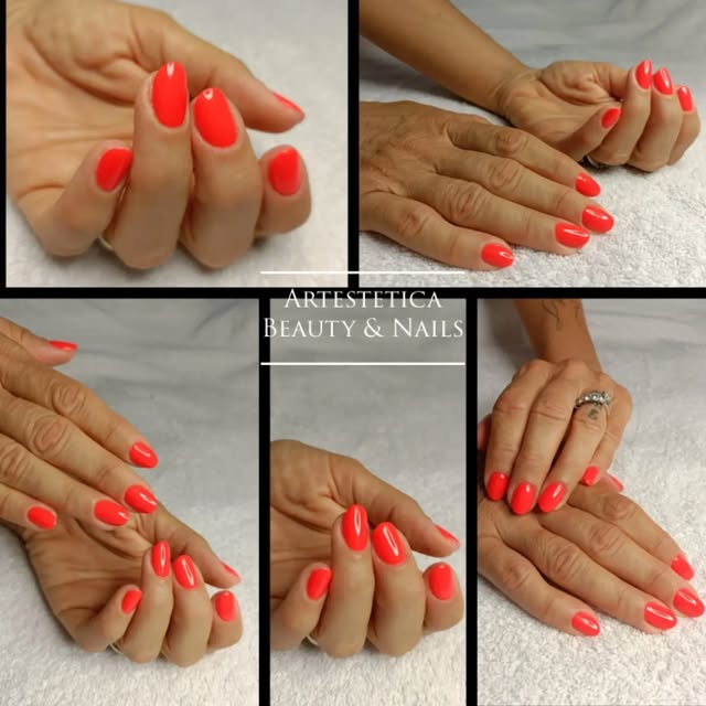 Manicure rosso corallo realizzata da Artestetica Beauty & Nails